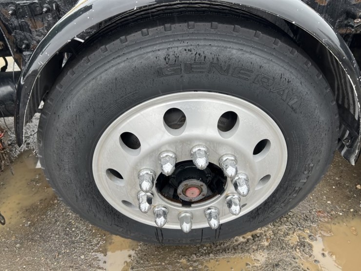 kenworth-t800-image-11