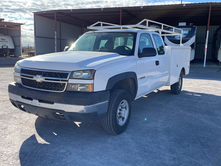 2007-chevrolet-silverado-2500-image-1