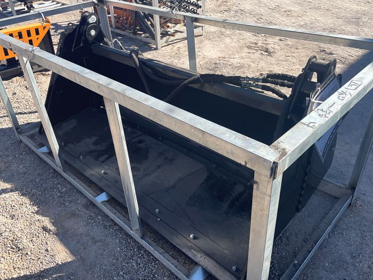 #252-•-40-in-1-combination-skid-steer-bucket-image-16