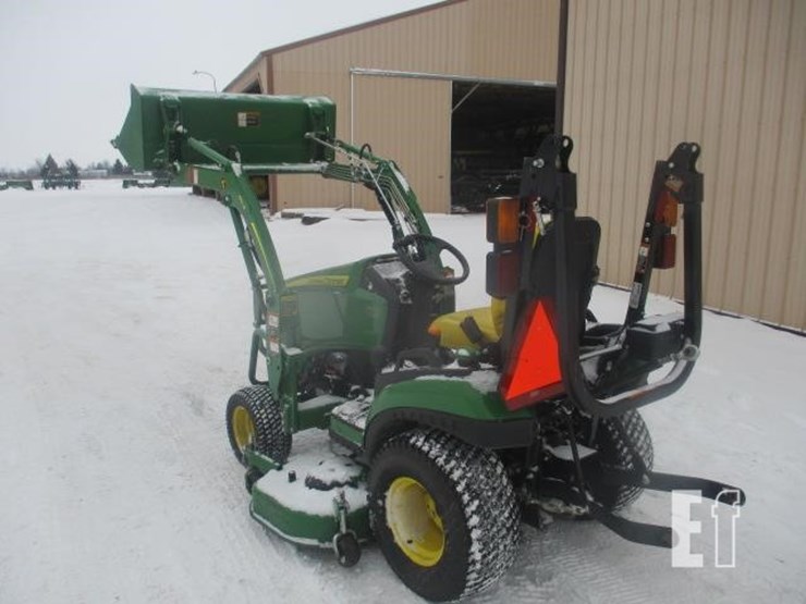 john-deere-1025r-image-3