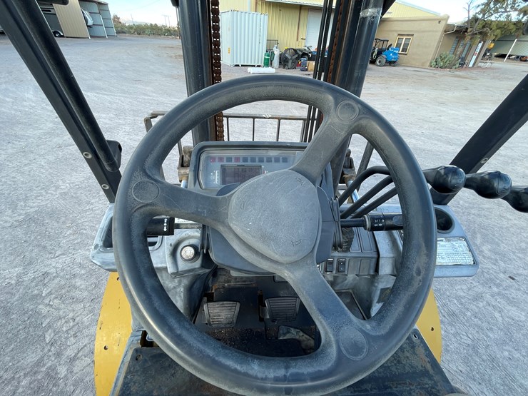 #15-•-2015-cat-forklift-image-67