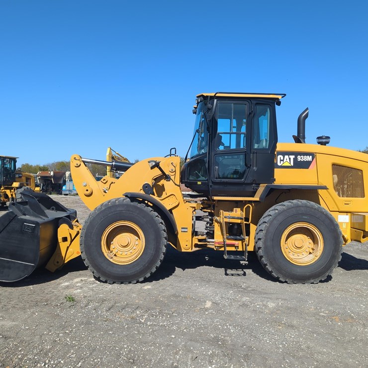 2019 CATERPILLAR 938M