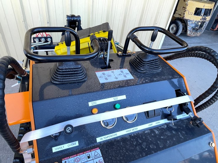 #226-•-mini-skid-steer-loader-image-15