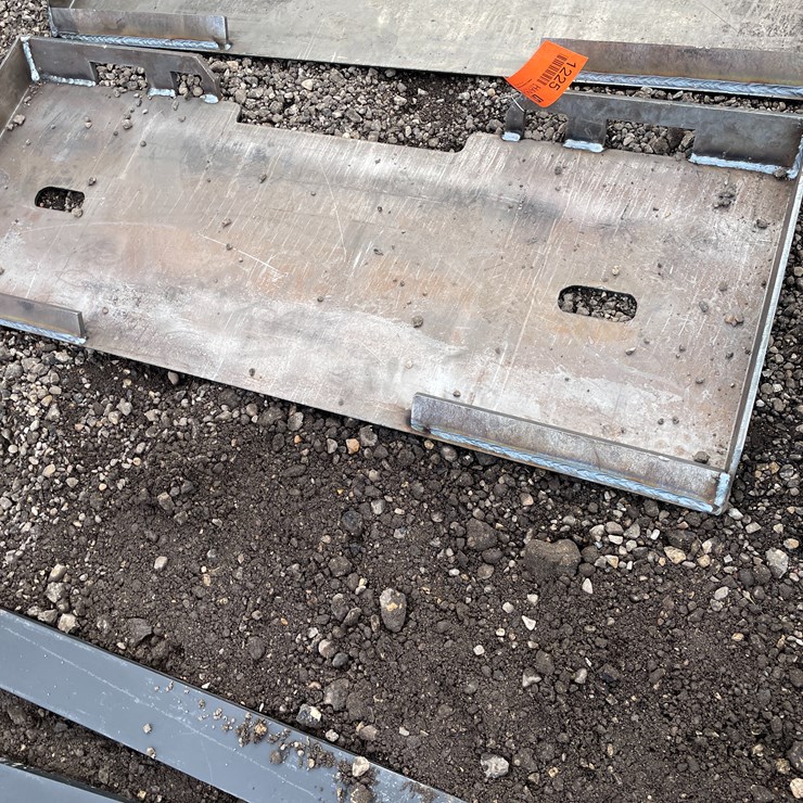 #1225 • Skidsteer Adapter Plates