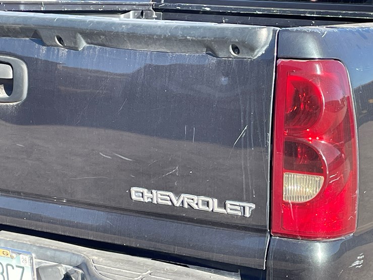 #5-•-2003-chevy-silverado-truck-(has-az-title)-image-36