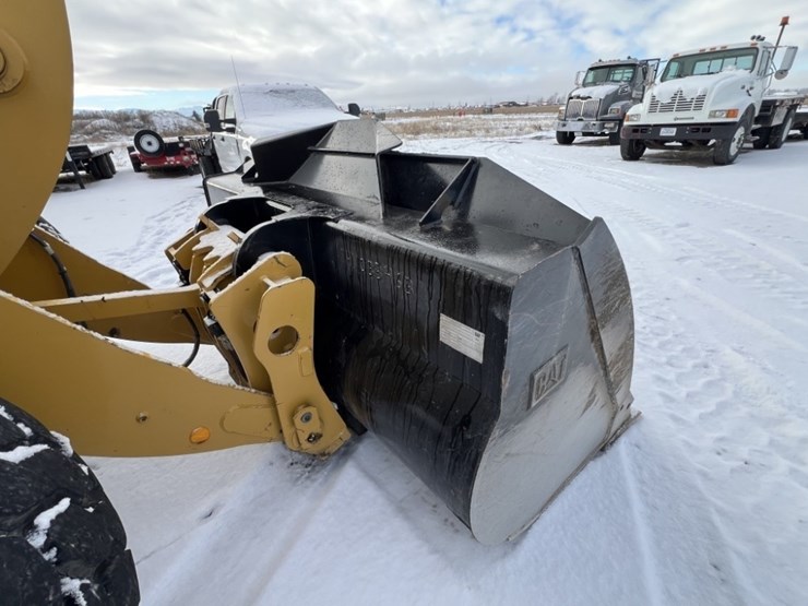 2014-caterpillar-930k-image-23