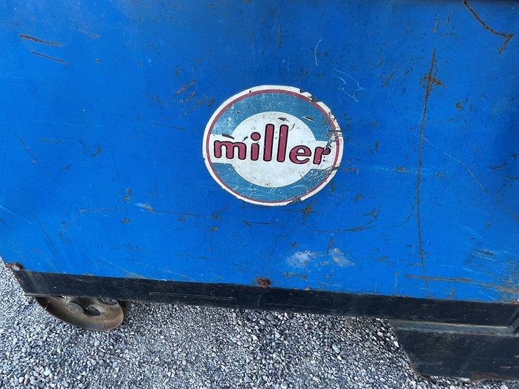 #125-•-3-phase-miller-welder-power-supply-image-21