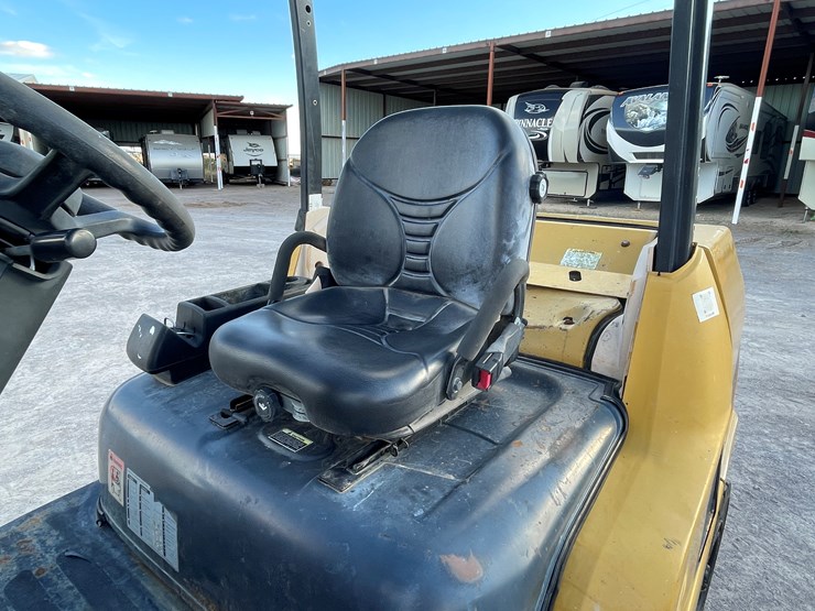 #15-•-2015-cat-forklift-image-49