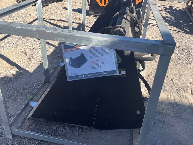 #252-•-40-in-1-combination-skid-steer-bucket-image-15