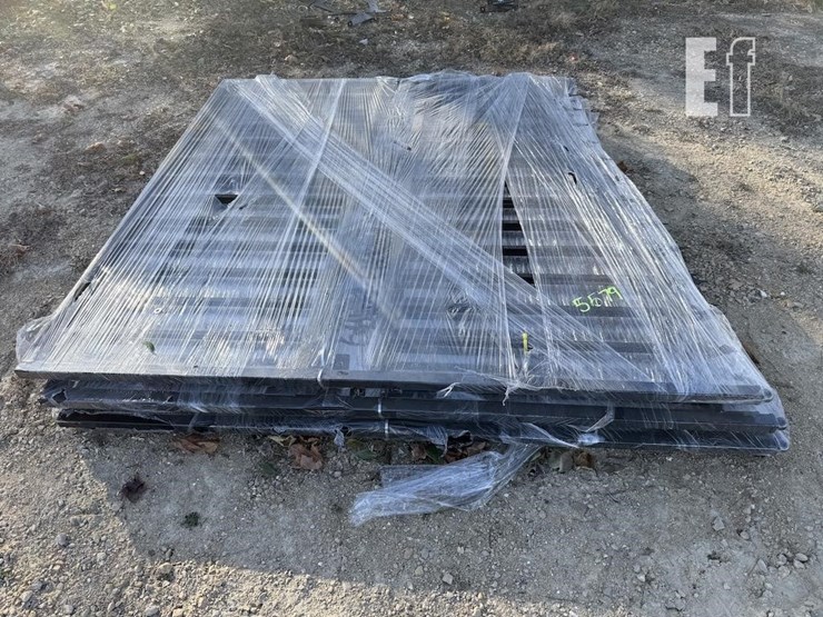 14ft.-bi-parting-wrought-iron-gates-image-2