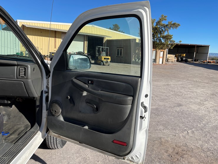 2007-chevrolet-silverado-2500-image-55