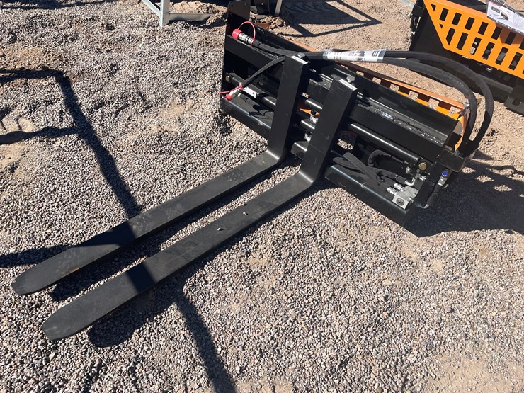 #208-•-pallet-fork-hydraulic-adjustable-image-2