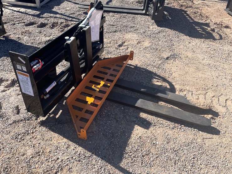 #209-•-pallet-fork-hydraulic-adjustable-image-9