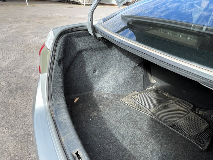 #4-•-2013-nissan-sentra-(has-nm-title)-image-65