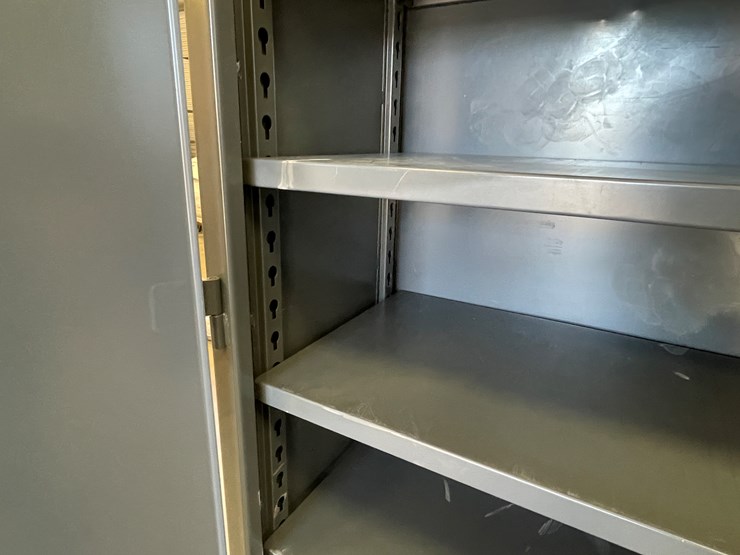 #270-•-stronghold-industrial-metal-cabinet-image-15