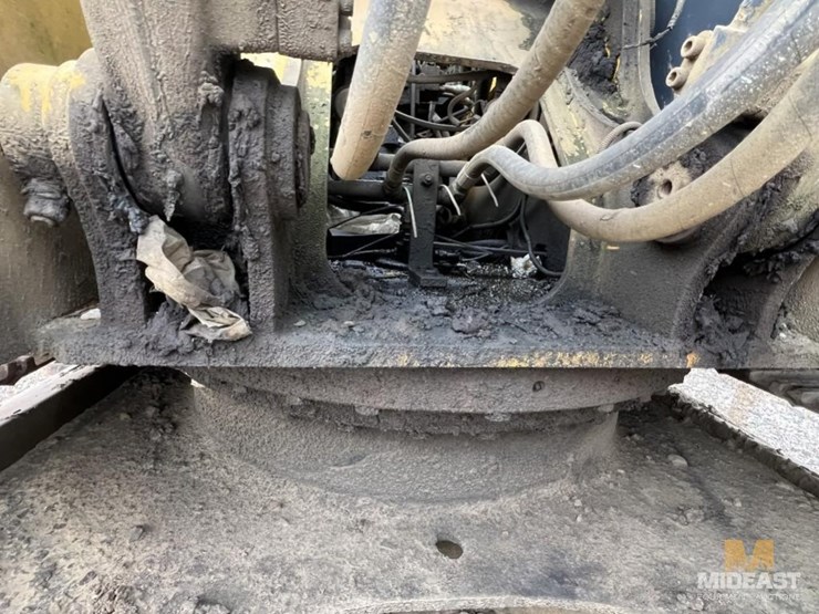 2010-200d-excavator-xx12078-image-27