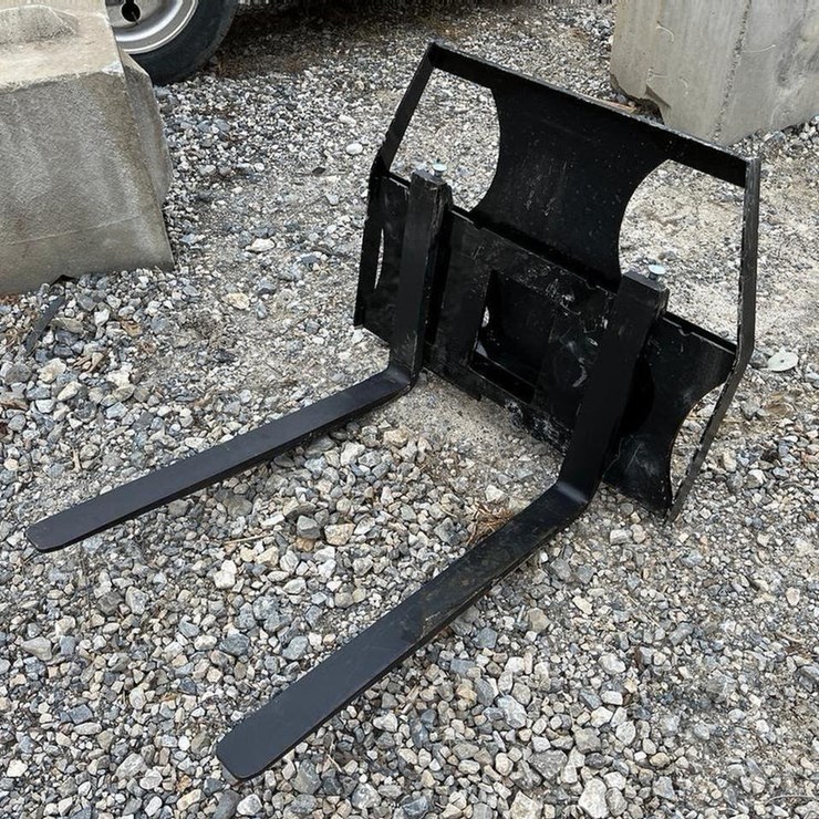 Kit Container 36" Mini Universal Attach Fork Frame w/ 36" Forks