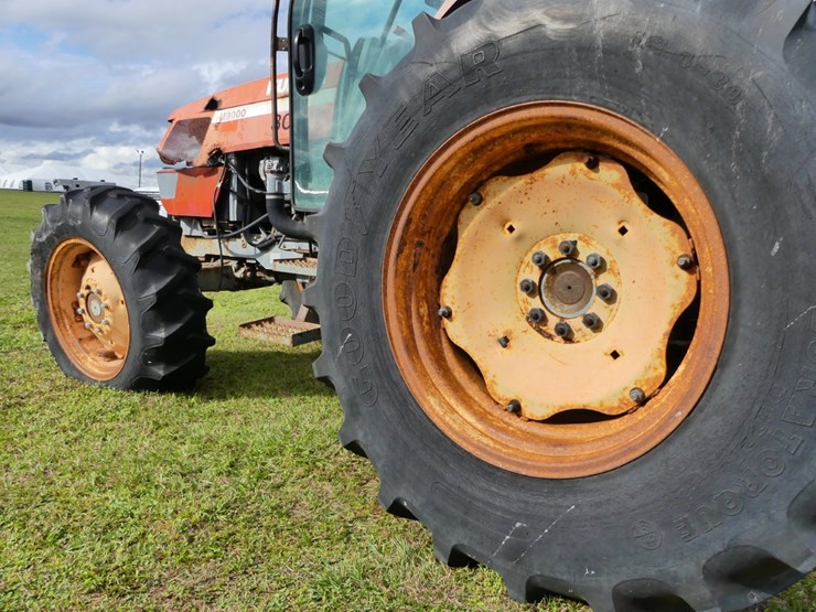 kubota-m9000-image-9