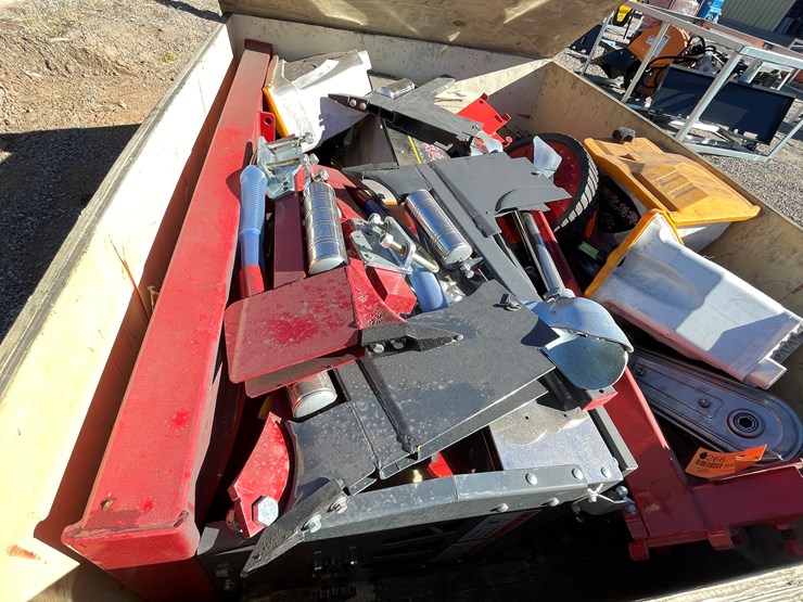 #266-•-corn-planter-image-2