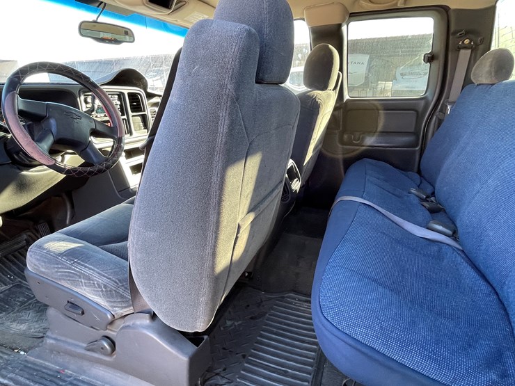 #5-•-2003-chevy-silverado-truck-(has-az-title)-image-96