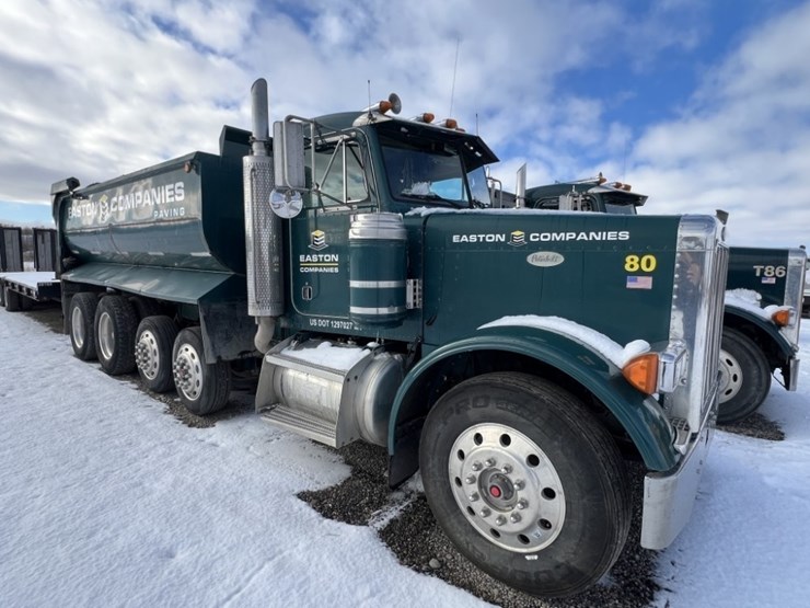 1998-peterbilt-379-image-3