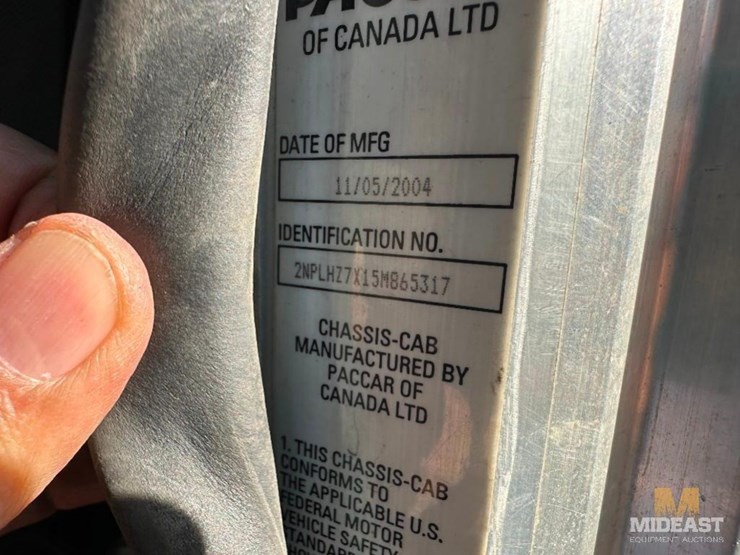 2004-peterbilt-pb335-fuel/lube-truck-xx65317-image-30