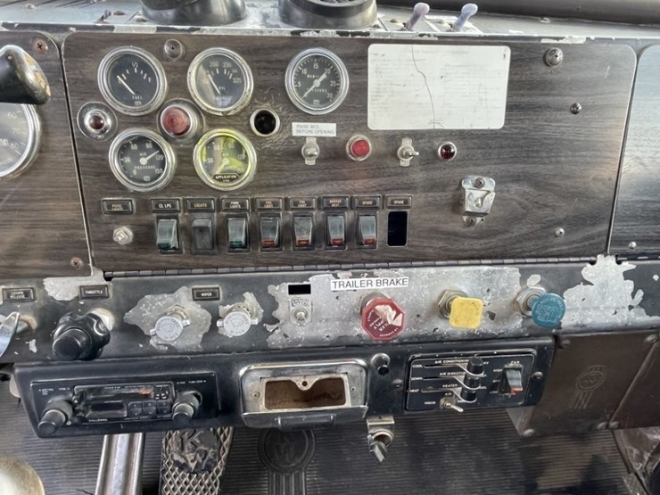 1974-kenworth-t/a-truck-tractor-image-29