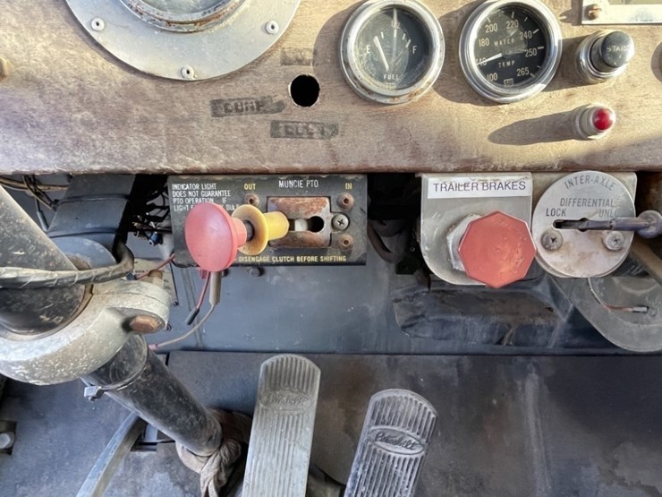 peterbilt-358-image-31