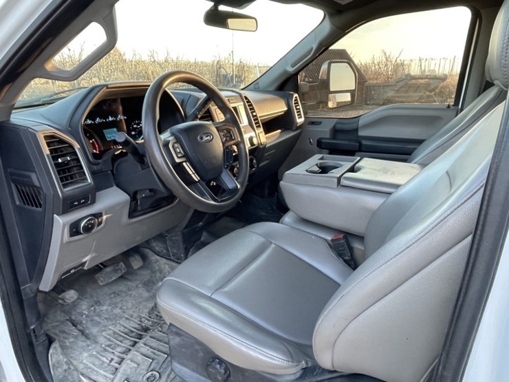 2022-ford-f550-xl-sd-image-19