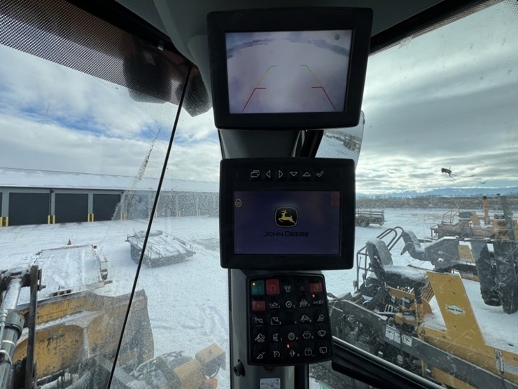 john-deere-624-image-16