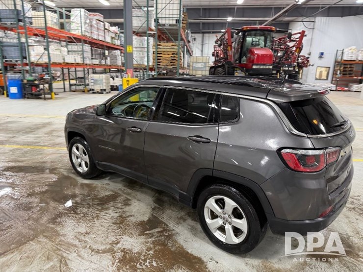 jeep-compass-image-17