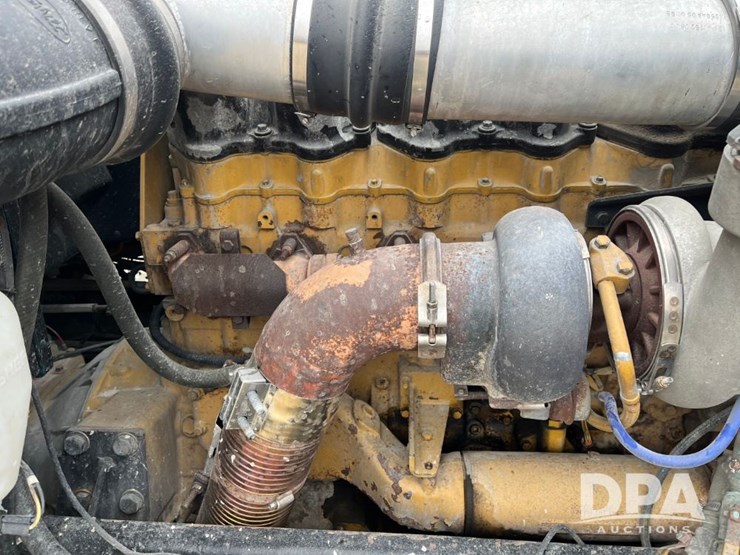 1999-peterbilt-379-image-68