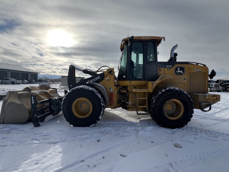 john-deere-624-image-2