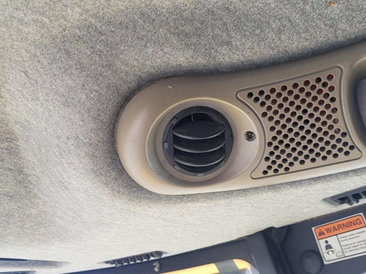 new-holland-cr9040-image-109