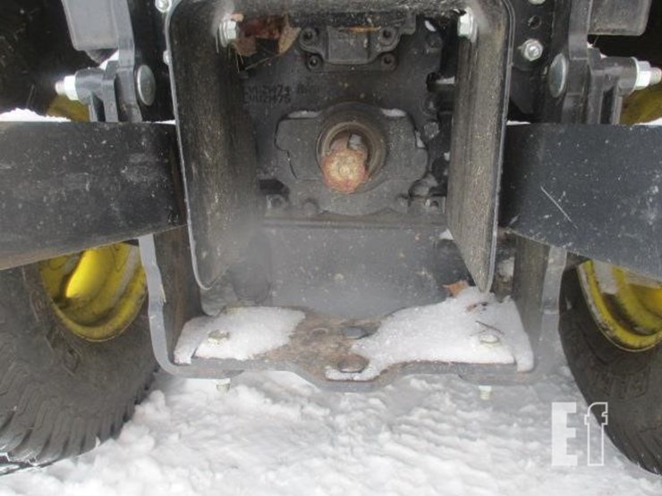 john-deere-1025r-image-11