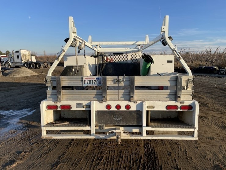 2022-ford-f550-xl-sd-image-4