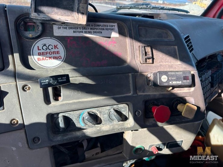 2000-sterling-lt8500-image-27