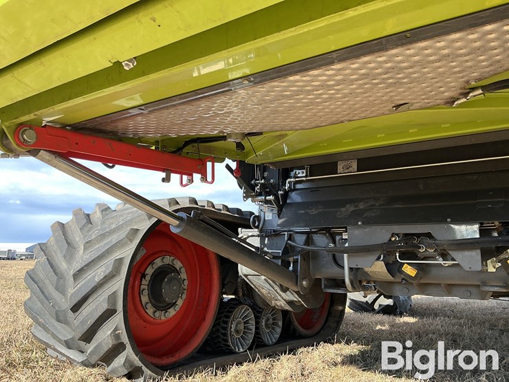 claas-lexion-8700tt-image-17