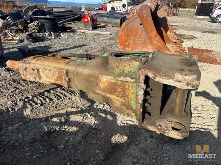 hm350-hammer-attachment-image-1