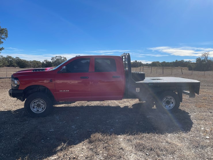 2019-dodge-ram-2500-image-2