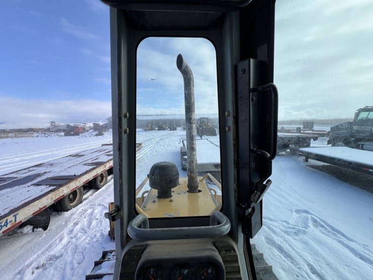 caterpillar-d3g-xl-image-18