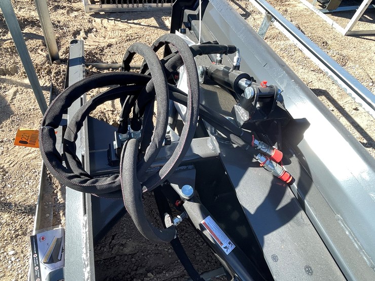 #221-•-6-way-dozer-blade-image-6