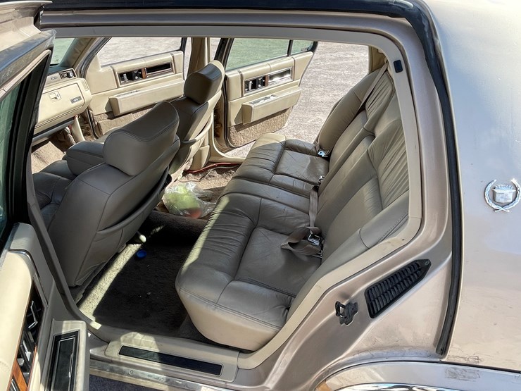 #7-•-cadillac-deville-(nm-title-in-delay)-image-98