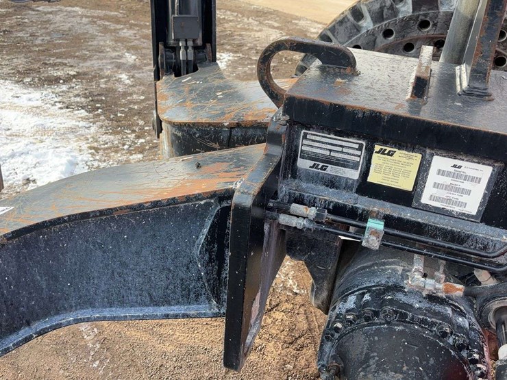 2015-jlg-g10-55a-image-23