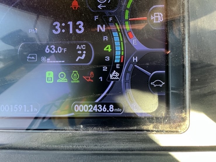 komatsu-wa320-image-16