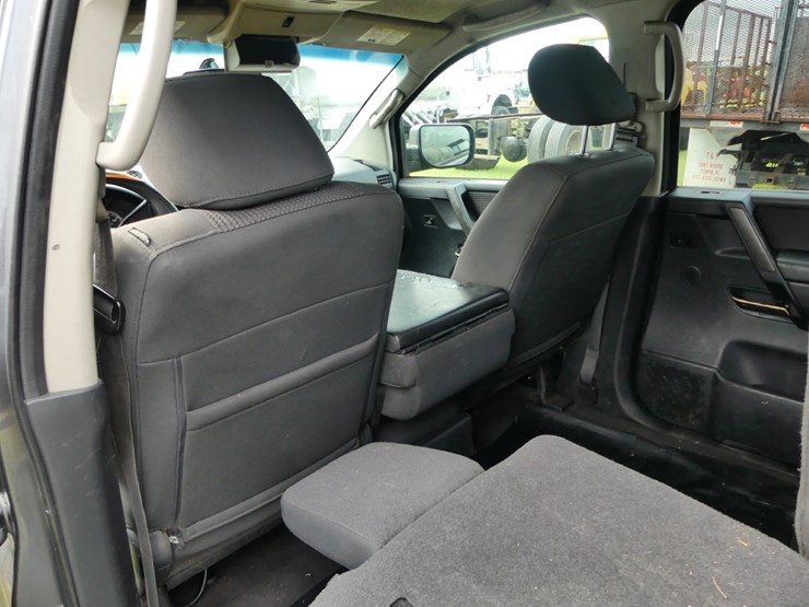 2013-nissan-titan-image-9