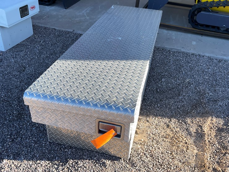 chevrolet-2500-image-2