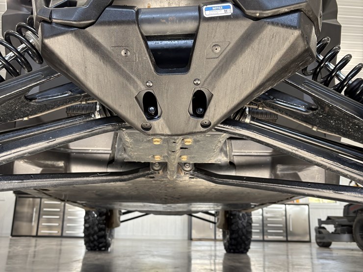 2023-can-am-maverick-x3-image-6