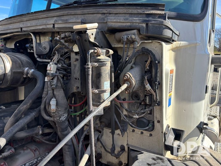 2018-mack-cxu613-truck-(gp12152)-image-53