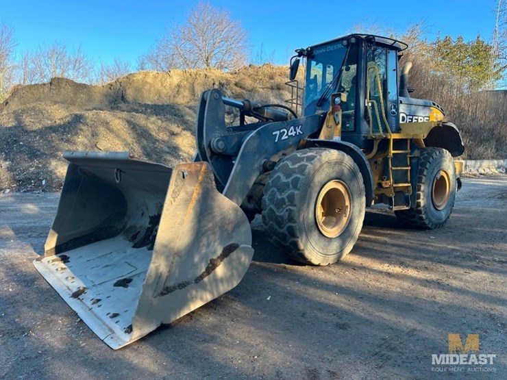 2012-deere-724k-image-4